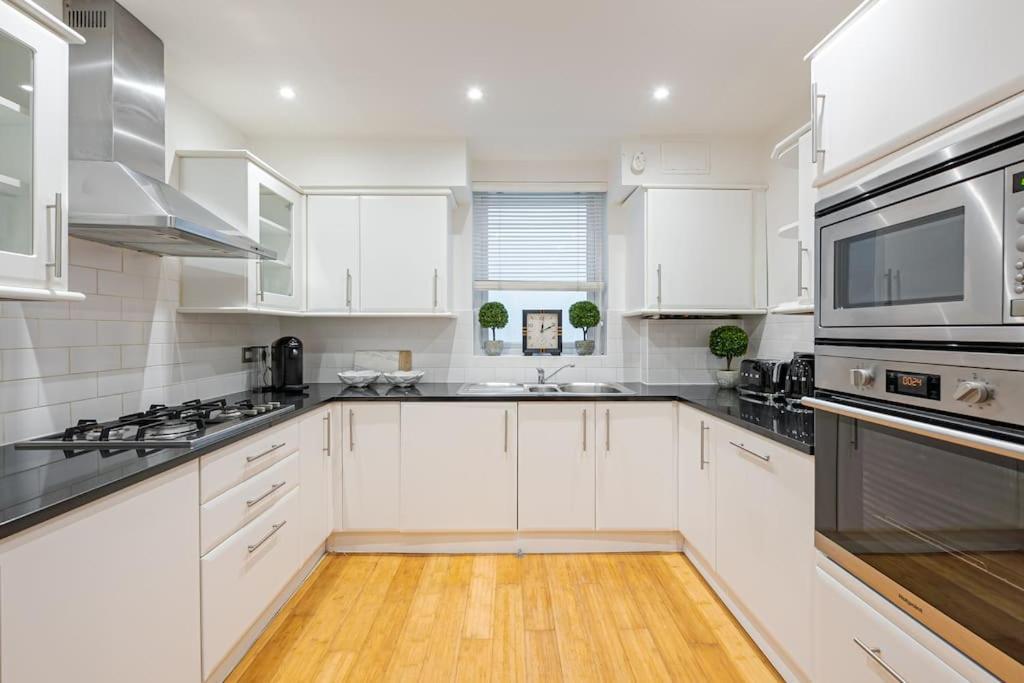 Chic Belgravia Hideaway With Private Patio 10 Mins To Harrods Londres Extérieur photo